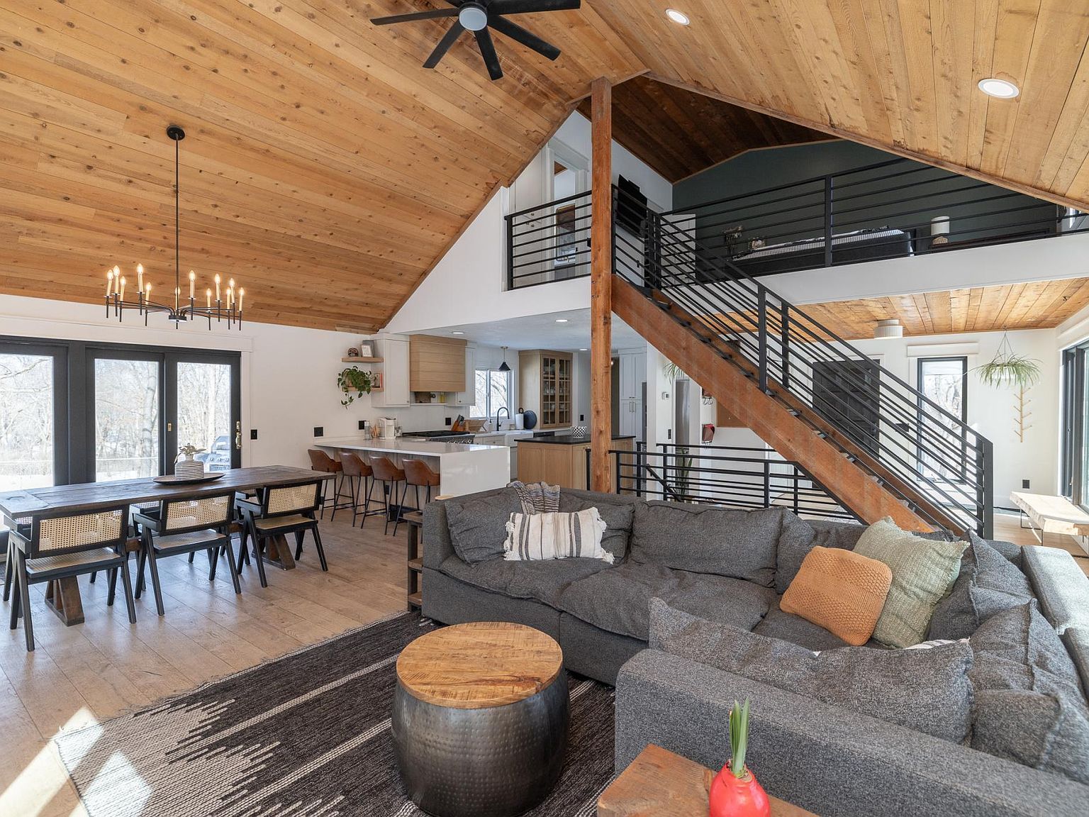 20801 Fern Dr